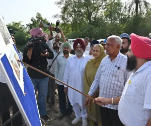 ਬਰਿੰਦਰ ਕੁਮਾਰ ਗੋਇਲ ਵੱਲੋਂ ਦੋਆਬਾ ਖੇਤਰ ਵਿੱਚ ਦਰਿਆਵਾਂ ਕੰਢੇ ਹੜ੍ਹ ਰੋਕੂ ਕਾਰਜਾਂ ਦਾ ਜਾਇਜ਼ਾ ਲੈਣ ਲਈ ਦੋ ਦਿਨਾ ਦੌਰਾ