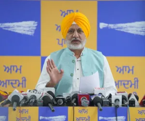 ਬਾਦਲ ਦਾ 'ਧਰਮ ਯੁੱਧ ਮੋਰਚਾ' ਦਾ ਐਲਾਨ ਪੰਜਾਬੀਆਂ ਨੂੰ ਗੁੰਮਰਾਹ ਕਰਨ ਲਈ ਸਿਰਫ਼ ਇੱਕ ਸਿਆਸੀ ਡਰਾਮਾ ਹੈ: ਬਲਤੇਜ ਪੰਨੂ