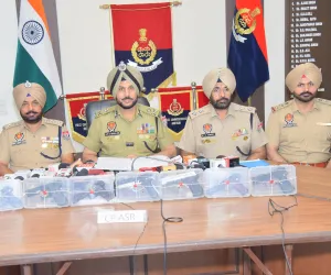 ਨਸ਼ਾ ਛੁਡਾਊ ਕੇਂਦਰ ਦੇ ਮਾਲਕ ਸਮੇਤ ਦੋ ਵਿਅਕਤੀ ਸੱਤ ਆਧੁਨਿਕ ਪਿਸਤੌਲਾਂ ਨਾਲ ਗ੍ਰਿਫਤਾਰ