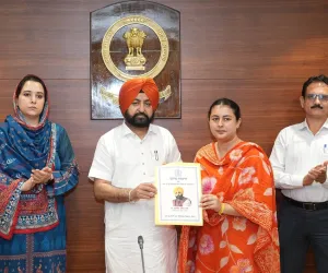 ਹਰਦੀਪ ਸਿੰਘ ਮੁੰਡੀਆਂ ਨੇ ਜਲ ਸਪਲਾਈ ਅਤੇ ਸੈਨੀਟੇਸ਼ਨ ਵਿਭਾਗ ਦੇ 52 ਨਵ-ਨਿਯੁਕਤ ਮੁਲਾਜ਼ਮਾਂ ਨੂੰ ਨਿਯੁਕਤੀ ਪੱਤਰ ਸੌਂਪੇ