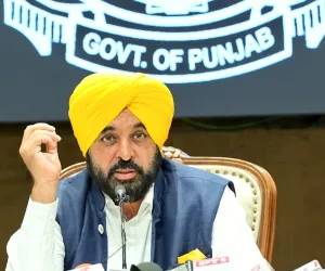 ਮੁੱਖ ਮੰਤਰੀ ਭਗਵੰਤ ਸਿੰਘ ਮਾਨ ਵੱਲੋਂ ਵੱਡੀ ਰਾਹਤ ਦਾ ਐਲਾਨ: ਪੰਜਾਬ ਵਿੱਚ ਬਣਾਏ ਜਾਣਗੇ 10 ਲੱਖ ਨਵੇਂ ਰਾਸ਼ਨ ਕਾਰਡ