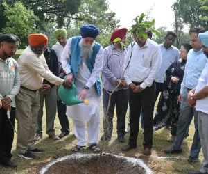 ਪੰਜਾਬ ਵਿਧਾਨ ਸਭਾ ਦੇ ਸਪੀਕਰ ਕੁਲਤਾਰ ਸਿੰਘ ਸੰਧਵਾਂ ਨੇ ਵਿਧਾਨ ਸਭਾ ਵਿੱਚ 40 ਤੋਂ ਵੱਧ ਫ਼ਲਦਾਰ ਬੂਟੇ ਲਗਾਏ