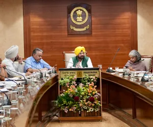 ਹਰਭਜਨ ਸਿੰਘ ਈ.ਟੀ.ਓ. ਨੇ ਪੰਜਾਬ ਭਰ ਦੇ ਸੜਕ ਵਿਕਾਸ ਕਾਰਜਾਂ ਦਾ ਲਿਆ ਜਾਇਜ਼ਾ