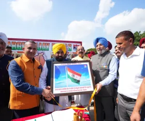 ਮੁੱਖ ਮੰਤਰੀ ਭਗਵੰਤ ਸਿੰਘ ਮਾਨ ਨੇ ਕਾਰਗਿਲ ਜੰਗ ਦੇ ਸ਼ਹੀਦਾਂ ਨੂੰ ਦਿੱਤੀ ਸ਼ਰਧਾਂਜਲੀ