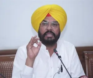 ਵਿਧਾਇਕ ਕੁਲਦੀਪ ਧਾਲੀਵਾਲ ਨੇ  ਦੀਪੇਂਦਰ ਹੁੱਡਾ ਦੇ ਸੱਜਣ ਕੁਮਾਰ ਨੂੰ ਰੋਲ ਮਾਡਲ ਦੱਸਣ ਵਾਲੇ ਬਿਆਨ ਦੀ ਸਖ਼ਤ ਸ਼ਬਦਾਂ ਵਿੱਚ ਕੀਤੀ ਨਿਖੇਧੀ