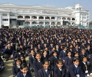 15 ਅਗਸਤ ਨੂੰ ਸਕੂਲ ਦੀਆਂ ਛੁੱਟੀਆਂ ਰੱਦ; ਵਿਦਿਆਰਥੀਆਂ ਦਾ ਆਉਣਾ ਲਾਜ਼ਮੀ — ਸਖ਼ਤ ਹੁਕਮ ਜਾਰੀ