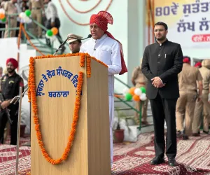 80ਵਾਂ ਆਜ਼ਾਦੀ ਦਿਹਾੜਾ: ਕੈਬਨਿਟ ਮੰਤਰੀ ਬਰਿੰਦਰ ਕੁਮਾਰ ਗੋਇਲ ਨੇ ਲਹਿਰਾਇਆ ਕੌਮੀ ਝੰਡਾ