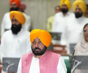 ਮੁੱਖ ਮੰਤਰੀ ਭਗਵੰਤ ਸਿੰਘ ਮਾਨ ਦੀ ਅਗਵਾਈ ਹੇਠ ਪੰਜਾਬ ਵਿਧਾਨ ਸਭਾ ਵਿੱਚ ਵਿਛੜੀਆਂ ਰੂਹਾਂ ਨੂੰ ਭੇਟ ਕੀਤੀ ਸ਼ਰਧਾਂਜਲੀ