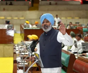 ਪੰਜਾਬ ਵੱਲੋਂ ਹਜ਼ਾਰਾਂ ਆਊਟਸੋਰਸਡ ਵਰਕਰਾਂ ਦਾ ਭਵਿੱਖ ਸੁਰੱਖਿਅਤ ਕਰਨ ਲਈ ਇਤਿਹਾਸਕ ਕਾਨੂੰਨ ਪਾਸ