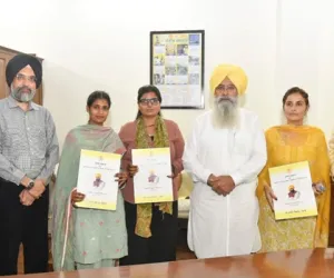ਗੁਰਮੀਤ ਸਿੰਘ ਖੁੱਡੀਆਂ ਨੇ ਪਸ਼ੂ ਪਾਲਣ ਵਿਭਾਗ ਵਿੱਚ ਚਾਰ ਨਵ-ਨਿਯੁਕਤ ਉਮੀਦਵਾਰਾਂ ਨੂੰ ਸੌਂਪੇ ਨਿਯੁਕਤੀ ਪੱਤਰ