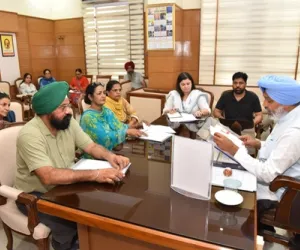 ਵਿੱਤ ਮੰਤਰੀ ਹਰਪਾਲ ਸਿੰਘ ਚੀਮਾ ਵੱਲੋਂ ਸਿਹਤ ਵਿਭਾਗ ਨੂੰ ਠੇਕਾ ਆਧਾਰਿਤ ਮਲਟੀਪਰਪਜ਼ ਹੈਲਥ ਵਰਕਰਾਂ ਨੂੰ ਪ੍ਰਤੀ ਟੀਕਾਕਰਨ ਸੈਸ਼ਨ 525 ਰੁਪਏ ਦਾ ਪ੍ਰੋਤਸਾਹਨ ਭੱਤਾ ਦੇਣ ਦੇ ਨਿਰਦੇਸ਼