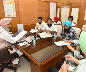 ਵਿੱਤਮੰਤਰੀ ਹਰਪਾਲ ਸਿੰਘ ਚੀਮਾ ਵੱਲੋਂ ਮੁਲਾਜ਼ਮ ਯੂਨੀਅਨਾਂ ਨਾਲ 3 ਘੰਟੇ ਮੀਟਿੰਗਾਂ