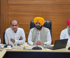 ਪੰਜਾਬ ਵਿੱਚ ਸ੍ਰੀ ਗੁਰੂ ਰਵਿਦਾਸ ਜੀ ਦੇ 650ਵੇਂ ਪ੍ਰਕਾਸ਼ ਪੁਰਬ ਨੂੰ ਸਮਰਪਿਤ 92 ਡਰੋਨ ਸ਼ੋਅ ਕਰਵਾਏ ਜਾਣਗੇ: ਤਰੁਨਪ੍ਰੀਤ ਸਿੰਘ ਸੌਂਦ