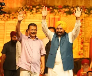  ਬਜ਼ੁਰਗਾਂ ਨੂੰ ਤੀਰਥ ਯਾਤਰਾ 'ਤੇ ਲਿਜਾ ਕੇ ਭਗਵੰਤ ਮਾਨ ਨੇ ਸਾਬਤ ਕਰ ਦਿੱਤਾ ਹੈ ਕਿ ਉਹ ਆਧੁਨਿਕ ਯੁੱਗ ਦੇ ਸਰਵਣ ਪੁੱਤਰ ਹਨ:ਅਰਵਿੰਦ ਕੇਜਰੀਵਾਲ