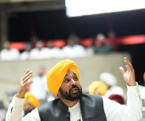ਪੰਜਾਬ ਵਿੱਚ ਆਊਟਸੋਰਸਿੰਗ ਰਾਹੀਂ ਭਰਤੀ ਕੀਤੇ ਮੁਲਾਜ਼ਮਾਂ ਦੀ ਲੁੱਟ ਦਾ ਅੰਤ ਹੋਇਆ