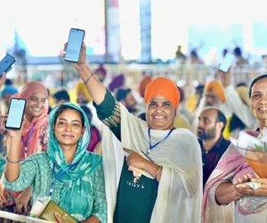 ਰੱਖੜੀ ਦੇ ਤਿਉਹਾਰ 'ਤੇ ਭਗਵੰਤ ਸਿੰਘ ਮਾਨ ਨੇ ਨਿਭਾਇਆ ‘ਭਰਾ’ ਦਾ ਫ਼ਰਜ਼, 1.37 ਲੱਖ ਸਤਿਕਾਰ ਸਖੀਆਂ ਦੇ ਖਾਤੇ 'ਚ ਪਾਈ ਸਨਮਾਨ ਰਾਸ਼ੀ