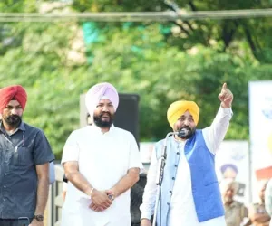 ਪੰਜਾਬ ਨੂੰ ਲੁੱਟਣ ਲਈ ਭਾਜਪਾ ਨਾਲ ਨਾਪਾਕ ਗਠਜੋੜ ਕਰਨ ਵਾਸਤੇ ਅਕਾਲੀ ਲੀਡਰਸ਼ਿਪ ਪੱਬਾਂ ਭਾਰ: ਮੁੱਖ ਮੰਤਰੀ ਭਗਵੰਤ ਸਿੰਘ ਮਾਨ