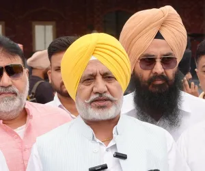 ਜਸ਼ਨ-ਏ-ਇਨਕਲਾਬ’ ਸ਼ਹੀਦ-ਏ-ਆਜ਼ਮ ਭਗਤ ਸਿੰਘ ਦੀ ਵਿਰਾਸਤ, ਪੰਜਾਬ ਦੇ ਸਭਿਆਚਾਰ ਅਤੇ ਰੰਗਲੇ ਪੰਜਾਬ ਦੇ ਜਜ਼ਬੇ ਨੂੰ ਮਨਾਉਣ ਲਈ: ਬਲਤੇਜ ਪੰਨੂ