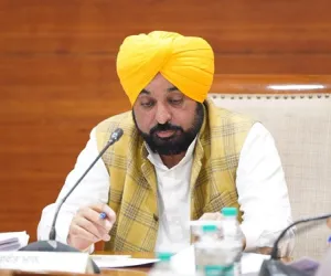 ਮੁੱਖ ਮੰਤਰੀ ਭਗਵੰਤ ਸਿੰਘ ਮਾਨ ਦੀ ਅਗਵਾਈ ਹੇਠ ਪੰਜਾਬ ਕੈਬਨਿਟ ਵੱਲੋਂ ਸਾਉਣੀ ਸੀਜ਼ਨ 2026-27 ਲਈ ਝੋਨੇ ਦੀ ਖ਼ਰੀਦ ਨਾਲ ਸਬੰਧਤ ਤਿੰਨ ਅਹਿਮ ਨੀਤੀਆਂ ਨੂੰ ਪ੍ਰਵਾਨਗੀ