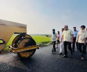 ਸਰਹੱਦੀ ਖੇਤਰਾਂ ਦੇ ਵਿਕਾਸ ਤੇ ਲੋਕਾਂ ਨੂੰ ਬਿਹਤਰ ਬੁਨਿਆਦੀ ਸਹੂਲਤਾਂ ਮੁਹੱਈਆ ਕਰਵਾਉਣ ਲਈ ਸਰਕਾਰ ਵੱਲੋਂ ਲਗਾਤਾਰ ਕੰਮ ਜਾਰੀ: ਲਾਲ ਚੰਦ ਕਟਾਰੂਚੱਕ  