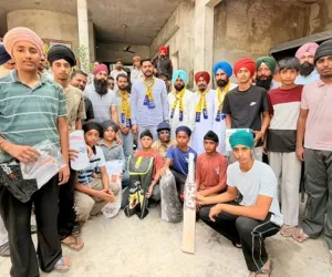 ਵਿਧਾਇਕ ਸ਼ੈਰੀ ਕਲਸੀ ਨੇ ਪਿੰਡ ਠੀਕਰੀਵਾਲ ਉਚਾ ਵਿਖੇ ਨੌਜਵਾਨਾਂ ਖਿਡਾਰੀਆਂ ਨੂੰ ਵੰਡੀਆਂ ਖੇਡ ਕਿੱਟਾਂ