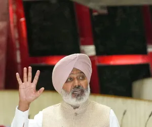 ਪੰਜਾਬ ਵਿਧਾਨ ਸਭਾ ਵੱਲੋਂ ਭਗਵੰਤ ਮਾਨ ਸਰਕਾਰ ਦੁਆਰਾ ਲੋਕਾਂ ਲਈ ਸ਼ੁਰੂ ਕੀਤੀਆਂ ਸਾਰੀਆਂ ਲੋਕ ਭਲਾਈ ਸਕੀਮਾਂ ਅਤੇ ਵਿੱਤੀ ਲਾਭਾਂ ਦੀ ਰਾਖੀ ਲਈ ਸਰਬਸੰਮਤੀ ਨਾਲ ਮਤਾ ਪਾਸ