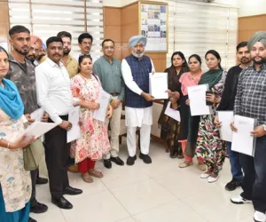 ਭਗਵੰਤ ਮਾਨ ਸਰਕਾਰ ਨੇ ਟਰਾਂਸਪੋਰਟ ਵਿਭਾਗ ਵਿੱਚ ਤਰਸ ਦੇ ਆਧਾਰ 'ਤੇ 9 ਉਮੀਦਵਾਰਾਂ ਨੂੰ ਨਿਯੁਕਤੀ ਪੱਤਰ ਵੰਡੇ