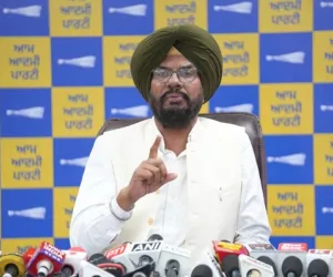 ਦਲੇਰ ਮਹਿੰਦੀ ਦਾ ਅਪਮਾਨ, ਦਿਲਜੀਤ ਦੁਸਾਂਝ ਦਾ ਸ਼ੋਅ ਰੱਦ ਅਤੇ ਦਿੱਲੀ ਹਵਾਈ ਅੱਡੇ 'ਤੇ ਪੰਜਾਬ ਦੇ ਮੁੱਖ ਮੰਤਰੀ ਨਾਲ ਦੁਰਵਿਵਹਾਰ: ਕੁਲਦੀਪ ਸਿੰਘ ਧਾਲੀਵਾਲ
