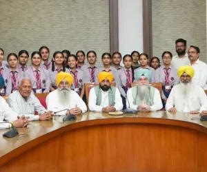  ਮੁੱਖ ਮੰਤਰੀ ਭਗਵੰਤ ਸਿੰਘ ਮਾਨ ਨੇ ਉਨ੍ਹਾਂ ਨੂੰ ਵੱਡੇ ਸੁਪਨੇ ਦੇਖਣ ਲਈ ਕੀਤਾ ਉਤਸ਼ਾਹਿਤ