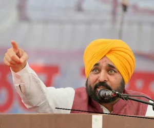 ਅਸੀਂ ਪੰਜਾਬ ਨੂੰ ਸਿੱਖਿਆ ਦੇ ਧੁਰੇ ਵਜੋਂ ਵਿਕਸਤ ਕਰ ਰਹੇ ਹਾਂ: ਮੁੱਖ ਮੰਤਰੀ ਭਗਵੰਤ ਸਿੰਘ ਮਾਨ