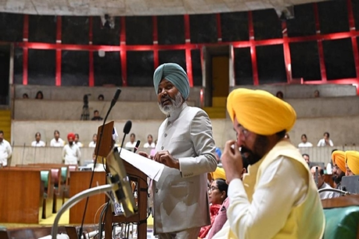 Punjab-finance-minister-Harpal-Singh-Cheema-presen_1742972746711_1742972753784