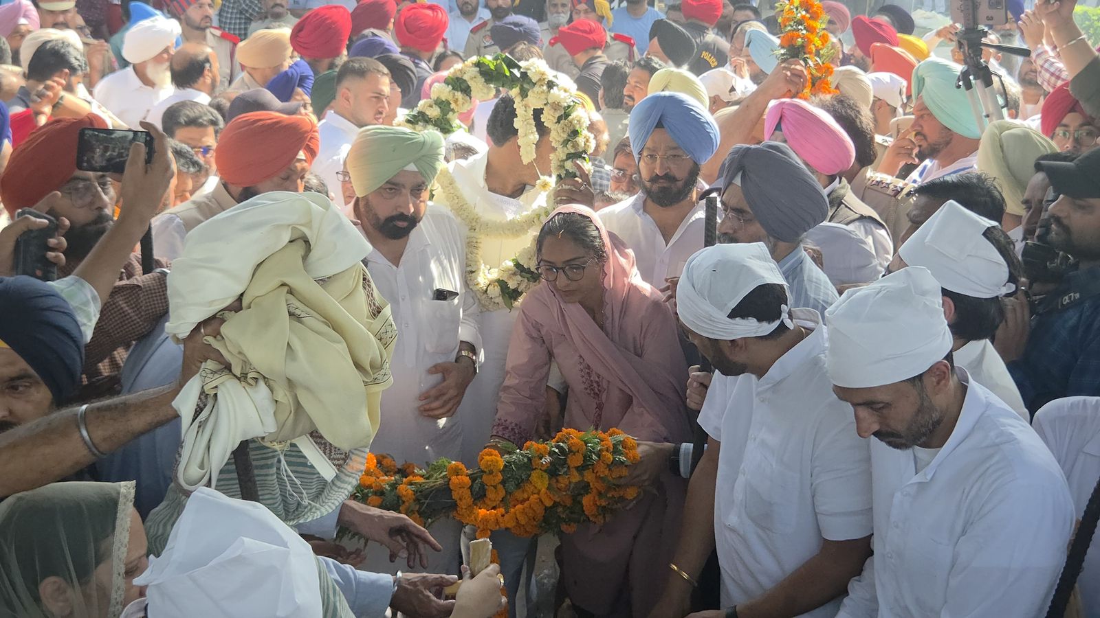 WhatsApp Image 2026-03-30 at 15.32.55 (2)