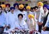  ਅੰਮ੍ਰਿਤਸਰ: SGPC ਮੈਂਬਰਾਂ ਦੀ ਅਕਾਲ ਤਖ਼ਤ ਸਾਹਿਬ ਵਿਖੇ ਪਹੁੰਚ, ਸੁਖਬੀਰ ਬਾਦਲ ਨੂੰ ਮੁੜ ਤਲਬ ਕਰਕੇ 'ਤਨਖ਼ਹੀਆ' ਕਰਾਰ ਦੇਣ ਦੀ ਮੰਗ
