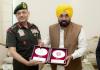 ਮੁੱਖ ਮੰਤਰੀ ਭਗਵੰਤ ਸਿੰਘ ਮਾਨ ਨੇ ਪੱਛਮੀ ਕਮਾਂਡ ਦੇ ਆਰਮੀ ਕਮਾਂਡਰ ਨਾਲ ਸਰਹੱਦੀ ਸੁਰੱਖਿਆ, ਰਾਹਤ ਕਾਰਜਾਂ ਅਤੇ ਆਪਰੇਸ਼ਨਲ ਤਿਆਰੀਆਂ ਬਾਰੇ ਵਿਚਾਰ-ਵਟਾਂਦਰਾ ਕੀਤਾ