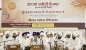 ਨੌਵੇਂ ਪਾਤਸ਼ਾਹ ਜੀ ਦਾ 350ਵਾਂ ਸ਼ਹੀਦੀ ਦਿਹਾੜਾ: ਚਰਨ-ਛੋਹ ਪ੍ਰਾਪਤ ਗੁਰਦੁਆਰਾ ਸਾਹਿਬ ਵਿਖੇ ਕੀਰਤਨ ਦਰਬਾਰ ਅਤੇ ਧਾਰਮਿਕ ਸਮਾਗਮ ਸੰਗਤ ਨੂੰ ਅਧਿਆਤਮਕ ਰੰਗ ਨਾਲ ਕਰ ਰਹੇ ਨਿਹਾਲ