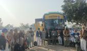 ਜ਼ਿਲ੍ਹਾ ਬਰਨਾਲਾ ਤੋਂ ਸ਼ਰਧਾਲੂਆਂ ਨੂੰ ਦਰਸ਼ਨਾਂ ਲਈ ਅੰਮ੍ਰਿਤਸਰ ਲਿਜਾਣ ਵਾਲੀਆਂ ਬੱਸਾਂ ਦਾ ਪਹਿਲਾ ਜੱਥਾ ਰਵਾਨਾ