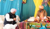 ਹਰਜੋਤ ਸਿੰਘ ਬੈਂਸ ਕੈਬਨਿਟ ਮੰਤਰੀ ਮਾਣਕਪੁਰ ਰਵਿਦਾਸ ਮੰਦਿਰ ਵਿੱਚ ਹੋਏ ਨਤਮਸਤਕ