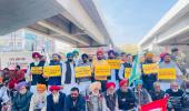 ਭਾਰਤ-ਅਮਰੀਕਾ ਵਪਾਰ ਸਮਝੌਤੇ ਖ਼ਿਲਾਫ਼ 'ਆਪ' ਦਾ ਪੰਜਾਬ ਭਰ ਵਿੱਚ ਜ਼ੋਰਦਾਰ ਪ੍ਰਦਰਸ਼ਨ, ਕੇਂਦਰ 'ਤੇ ਦੇਸ਼ ਦੇ ਹਿੱਤ ਵੇਚਣ ਦਾ ਲਾਇਆ ਦੋਸ਼