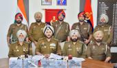 ਅੰਮ੍ਰਿਤਸਰ ਵਿੱਚ ਸਰਹੱਦ ਪਾਰੋਂ ਚੱਲ ਰਹੇ ਹਥਿਆਰ ਤਸਕਰੀ ਦੇ ਮਾਡਿਊਲ ਦਾ ਪਰਦਾਫਾਸ਼; ਨਾਬਾਲਗ ਸਮੇਤ ਛੇ ਵਿਅਕਤੀ ਪੰਜ ਪਿਸਤੌਲਾਂ ਸਣੇ ਗ੍ਰਿਫ਼ਤਾਰ