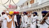 ਮੁੱਖ ਮੰਤਰੀ ਭਗਵੰਤ ਸਿੰਘ ਮਾਨ ਨੇ ਸ੍ਰੀ ਹਰਿਮੰਦਰ ਸਾਹਿਬ ਵਿਖੇ ਮੱਥਾ ਟੇਕਿਆ, ਬੇਅਦਬੀ ਵਿਰੋਧੀ ਇਤਿਹਾਸਕ ਕਾਨੂੰਨ ਬਣਾਉਣ ਦੀ ਸੋਝੀ ਤੇ ਬਲ ਬਖ਼ਸ਼ਣ ਲਈ ਪ੍ਰਮਾਤਮਾ ਦਾ ਸ਼ੁਕਰਾਨਾ ਕੀਤਾ