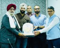 ਸੂਚਨਾ ਤੇ ਲੋਕ ਸੰਪਰਕ ਵਿਭਾਗ ਵੱਲੋਂ ਵਧੀਕ ਡਾਇਰੈਕਟਰ ਹਰਜੀਤ ਗਰੇਵਾਲ ਅਤੇ ਡਿਪਟੀ ਡਾਇਰੈਕਟਰ ਹਰਦੀਪ ਸਿੰਘ ਨੂੰ ਸੇਵਾਮੁਕਤੀ ‘ਤੇ ਨਿੱਘੀ ਵਿਦਾਇਗੀ