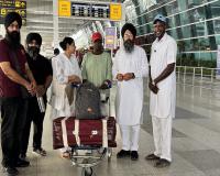 LPU ਦੇ ਬਾਹਰ ਨੰਗੀ ਘੁੰਮਦੀ ਰਹੀ ਨਾਈਜੀਰੀਅਨ ਕੁੜੀ, ਦੇਖੋ ਕਿਵੇਂ ਪਹੁੰਚੀ ਆਪਣੇ ਘਰ 