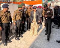 ਲੈਫਟੀਨੈਂਟ ਜਨਰਲ ਚਾਂਦਪੁਰੀਆ ਨੇ ਪੇਸਕੋ ਕਰਮਚਾਰੀਆਂ ਨਾਲ ਮੁਲਾਕਾਤ ਕਰਕੇ ਉਨ੍ਹਾਂ ਦਾ ਹੌਸਲਾ ਵਧਾਇਆ