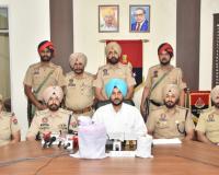 ਅੰਮ੍ਰਿਤਸਰ ਵਿੱਚ ਪਾਕਿਸਤਾਨ-ਸਮਰਥਿਤ ਦੋ ਡਰੱਗ ਸਪਲਾਈ ਮਾਡਿਊਲਾਂ ਦਾ ਪਰਦਾਫਾਸ਼; 2.8 ਕਿਲੋਗ੍ਰਾਮ ਆਈਸੀਈ ਸਮੇਤ ਦੋ ਕਾਬੂ