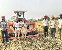 ਕਿਰਤੋਵਾਲ ਖੁਰਦ ਵਿਖੇ ਹੈਪੀ ਸੀਡਰ ਅਤੇ ਸੁਪਰ ਸੀਡਰ ਮਸ਼ੀਨਾਂ ਨਾਲ ਕਣਕ ਦੀ ਬਿਜਾਈ ਦਾ ਸ਼ੁਭ ਆਰੰਭ