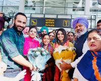 ਪੰਜਾਬ ਸਰਕਾਰ ਵੱਲੋਂ ਵਿਸ਼ਵ ਚੈਂਪੀਅਨ ਕ੍ਰਿਕਟ ਖਿਡਾਰਨਾਂ ਅਮਨਜੋਤ ਕੌਰ ਤੇ ਹਰਲੀਨ ਦਿਓਲ ਦਾ ਮੋਹਾਲੀ ਪੁੱਜਣ ਉੱਤੇ ਸ਼ਾਹਾਨਾ ਸਵਾਗਤ