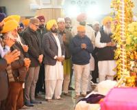 ਸ੍ਰੀ ਗੁਰੂ ਤੇਗ਼ ਬਹਾਦਰ ਜੀ ਦੇ 350ਵੇਂ ਸ਼ਹੀਦੀ ਦਿਹਾੜੇ ਨੂੰ ਸਮਰਪਿਤ ਵਿਸ਼ਾਲ ਨਗਰ ਕੀਰਤਨ ਸ੍ਰੀਨਗਰ ਤੋਂ ਰਵਾਨਾ, ਮੁੱਖ ਮੰਤਰੀ ਭਗਵੰਤ ਸਿੰਘ ਮਾਨ, ਅਰਵਿੰਦ ਕੇਜਰੀਵਾਲ ਅਤੇ ਜੰਮੂ ਕਸ਼ਮੀਰ ਦੇ ਮੁੱਖ ਮੰਤਰੀ ਉਮਰ ਅਬਦੁੱਲਾ ਨੇ ਸੰਗਤ ਨਾਲ ਕੀਤੀ ਸ਼ਿਰਕਤ