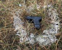 ਬਟਾਲਾ ਦੇ ਮੋਬਾਈਲ ਸਟੋਰ 'ਤੇ ਗੋਲੀਬਾਰੀ: ਗੈਂਗਸਟਰ ਨਿਸ਼ਾਨ ਜੋਰੀਆਂ ਦਾ ਮੁੱਖ ਸਾਥੀ ਸੰਖੇਪ ਗੋਲੀਬਾਰੀ ਉਪਰੰਤ ਗ੍ਰਿਫ਼ਤਾਰ; ਗਲੌਕ ਪਿਸਤੌਲ ਬਰਾਮਦ