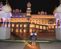 ਪੰਜਾਬ ਦੇ ਰਾਜਪਾਲ ਗੁਰਦੁਆਰਾ ਦਰਬਾਰ ਸ੍ਰੀ ਗੁਰੂ ਗ੍ਰੰਥ ਸਾਹਿਬ ਜੀ ਬੁਲੰਦਪੁਰੀ ਸਾਹਿਬ ਵਿਖੇ ਹੋਏ ਨਤਮਸਤਕ   