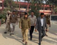 ਜ਼ਿਲ੍ਹਾ ਪਰਿਸ਼ਦ ਅਤੇ ਪੰਚਾਇਤ ਸੰਮਤੀ ਚੋਣਾਂ : ਡਿਪਟੀ ਕਮਿਸ਼ਨਰ ਅਤੇ ਐੱਸ ਐੱਸ ਪੀ ਵੱਲੋਂ ਵੱਖ ਵੱਖ ਪੋਲਿੰਗ ਬੂਥਾਂ 'ਤੇ ਲਿਆ ਗਿਆ ਜਾਇਜ਼ਾ